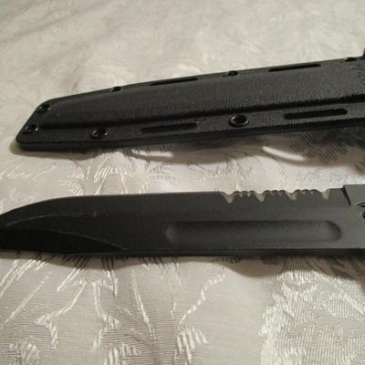 KA-Bar fighting utility knife, Olean, NY, USA 1281