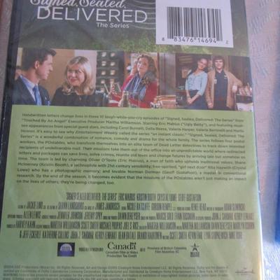 4 DVDs, 1 Blue Ray