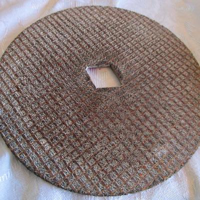 3 Circular saw blades-7", two circular saw sanding discs 7"