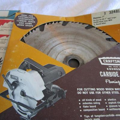 3 Circular saw blades-7", two circular saw sanding discs 7"