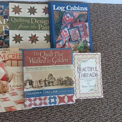 BOOKS ON QUILTING (4)