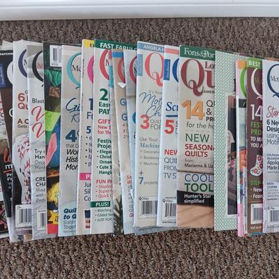 QUILTING MAGAZINES (2)