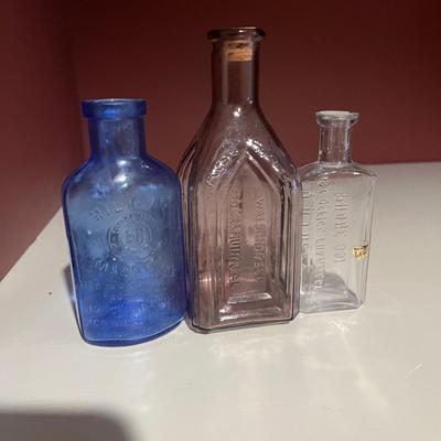 Collection of Glass Bottles (2LR-MG)