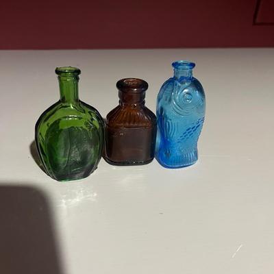 Collection of Glass Bottles (2LR-MG)