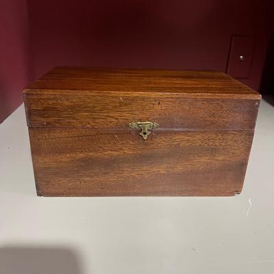 Two Wooden Jewelry Boxes (2LR-MG)