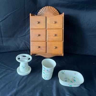 Farmhouse Style Small Wooden Shelf with Drawers & Cho Cho Takahashi Bathroom Set (2K-MG)
