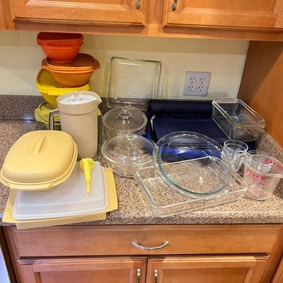 Big Lot Pyrex & Vintage Tupperware