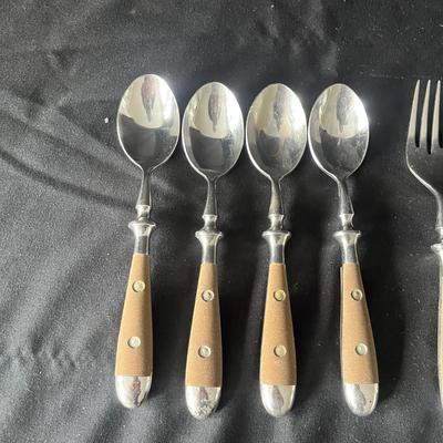 Washington Forge & Supreme Flatware (2K-MG)