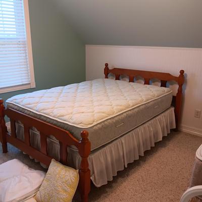 CLEAN FULL SIZE BED WITH MATTRESS COVER & BLANKET