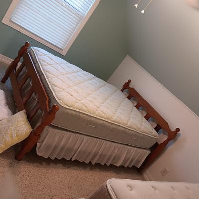 CLEAN FULL SIZE BED WITH MATTRESS COVER & BLANKET