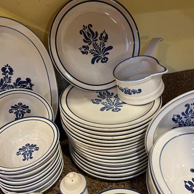 Big Lot Pfaltzgraff Blue Village China Set