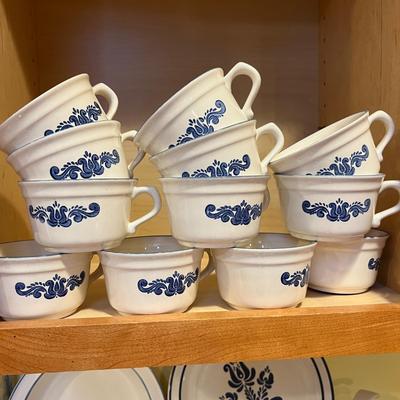 Big Lot Pfaltzgraff Blue Village China Set
