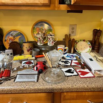 Big Mixed Kitchen Lot - Antique, Vintage, Collectible, Kitschy
