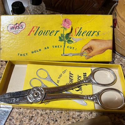 Big Mixed Kitchen Lot - Antique, Vintage, Collectible, Kitschy