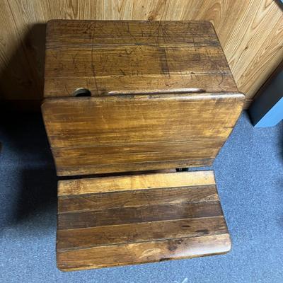 Vintage Eclipse Wood & Iron School Desk (1BL-MG)