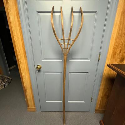 Primitive Wooden Hay Fork (1BL-MG)
