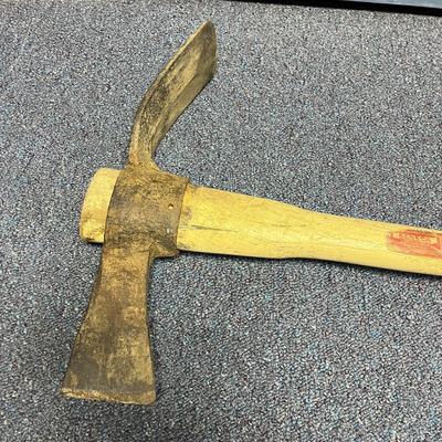 Ax, Pickaxe & Hoe (1BL-MG)