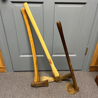 Ax, Pickaxe & Hoe (1BL-MG)