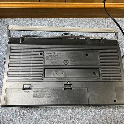 General Electric, Magnavox & Panasonic Portable AM/FM Radio and Cassette Players (1BL-MG)