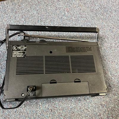 General Electric, Magnavox & Panasonic Portable AM/FM Radio and Cassette Players (1BL-MG)