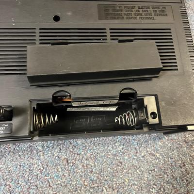 General Electric, Magnavox & Panasonic Portable AM/FM Radio and Cassette Players (1BL-MG)