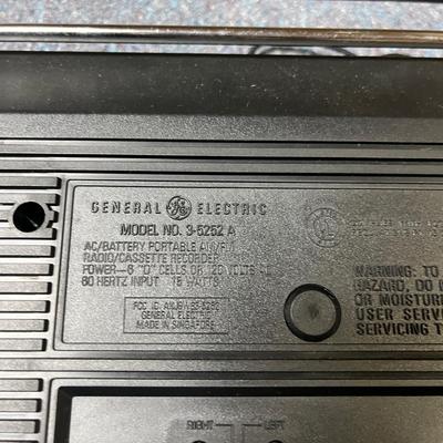 General Electric, Magnavox & Panasonic Portable AM/FM Radio and Cassette Players (1BL-MG)