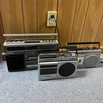 General Electric, Magnavox & Panasonic Portable AM/FM Radio and Cassette Players (1BL-MG)