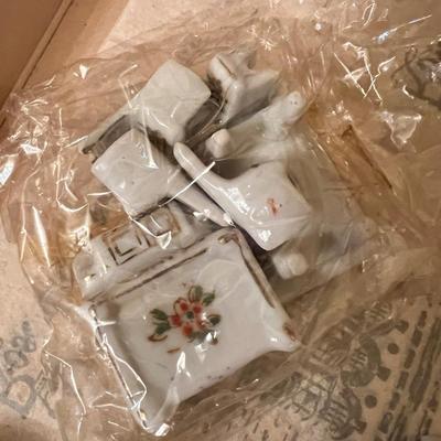 Big Lot Vintage Collectibles - Porcelain, Enamel, Cast Iron
