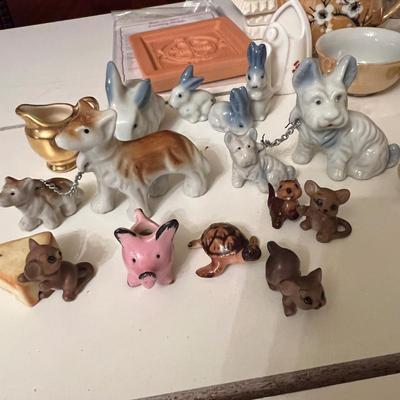 Big Lot Vintage Collectibles - Porcelain, Enamel, Cast Iron