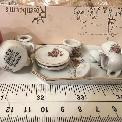 Big Lot Vintage Collectibles - Porcelain, Enamel, Cast Iron