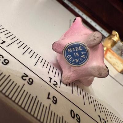 Big Lot Vintage Collectibles - Porcelain, Enamel, Cast Iron