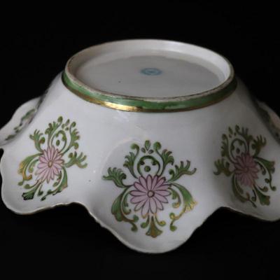 Circa 1904 Royal Hinode Nippon Hand Painted Gold Green Blue and Pink Decorative Bowl