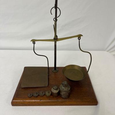 Vintage D. Weeken Miner's Scale