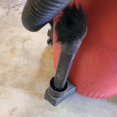 Working Sears Roebuck shopvac with attachments