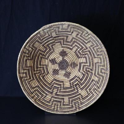 Antique Native American Woven Basket (Potentially Pima) 21 Inches Wide