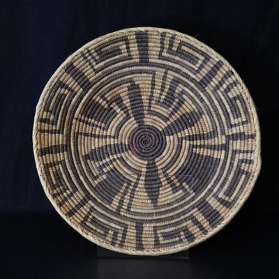 Antique Native American Woven Basket (Potentially Pima) 18 Inches Wide