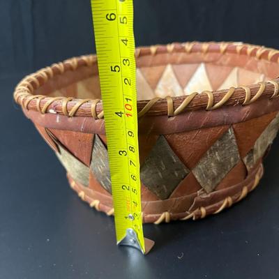Native American Alaskan Athabaskan Indian Hand Made Birch Bark Basket