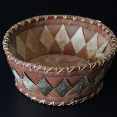 Native American Alaskan Athabaskan Indian Hand Made Birch Bark Basket