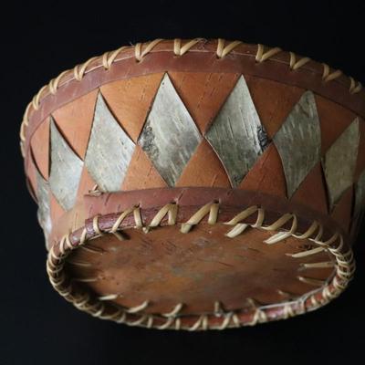 Native American Alaskan Athabaskan Indian Hand Made Birch Bark Basket