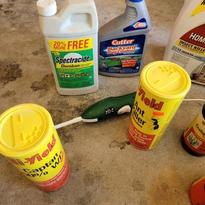 Lot of assorted insect killers and weed killers