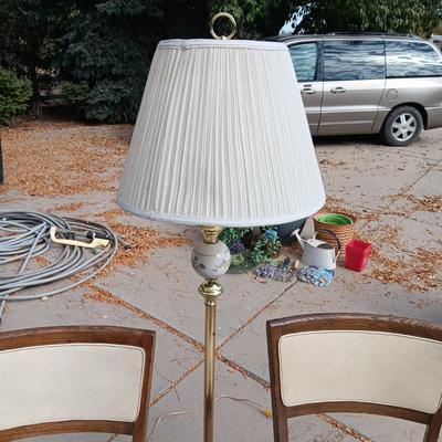 2 DINING CHAIRS, FLOOR LAMP AND MAGAZINE RACK