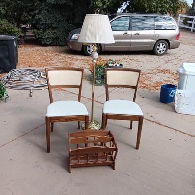 2 DINING CHAIRS, FLOOR LAMP AND MAGAZINE RACK