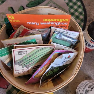Lot of assorted plant foods and seeds