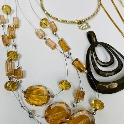 Fashion Jewelry Lot - 10 pieces bracelets earrings necklaces - lot#13