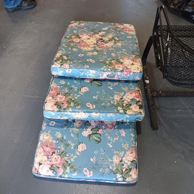 HEAVY DUTY WROUGHT IRON CHAIR AND 3 CUSHIONS