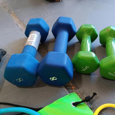 HAND WEIGHTS, EXERCISE MAT AND MORE