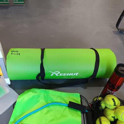 HAND WEIGHTS, EXERCISE MAT AND MORE