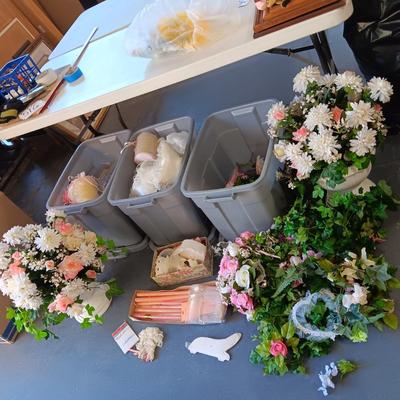 WEDDING DECORATIONS AND 3 STORAGE CONTAINERS