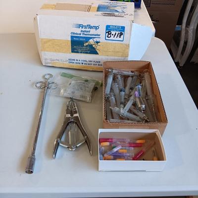 FARM ANIMAL MEDICAL ITEMS