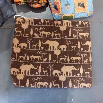 PLASTIC TABLECLOTHS PLUS CLOTH & CANVAS TOTE BAGS